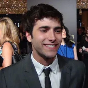 On the Red Carpet: Freddie Smith on Playing Gay on ‘DAYS’