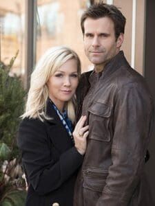 Cameron Mathison and Jennie Garth to Star in ABC Family Holiday Flick; Both Actors Slated to Promote the Film via ‘The View’