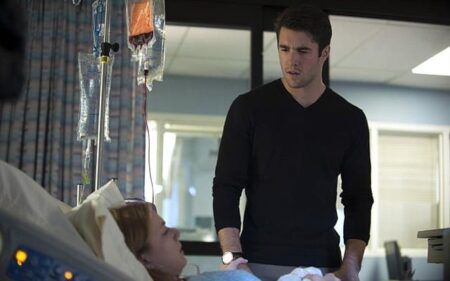 Daniel Visits Emily In The Hospital When ‘Revenge’ Returns With All New Episodes on January 5!