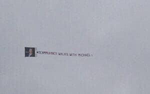 Fans Charter Second Plane To Send Michael Muhney Support Message to CBS and ‘Y&R’
