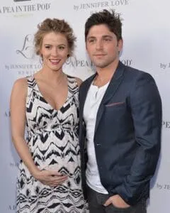 ‘B&B’s’ Linsey Godfrey and ‘Y&R’s’ Robert Adamson Welcome Baby Girl