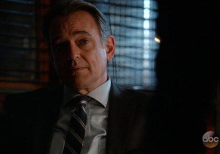 Jon Lindstrom