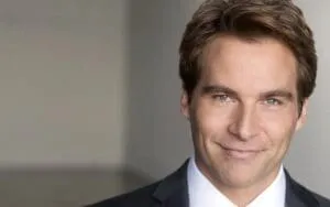 Robb Derringer Takes Back ‘GH’s’ Sloane From ‘ATWT’ Alum Grayson McCouch