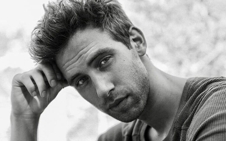 Blake Berris Prepares for Ultimate ‘Fangirl’ Experience Blake Berris, Days of our Lives, Fangirl