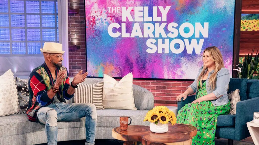 Shemar Moore Visits ‘The Kelly Clarkson Show’ to Talk ‘Sonic the Hedgehog 2’ – WATCH Shemar Moore, Kelly Clarkson, The Kelly Clarkson Show