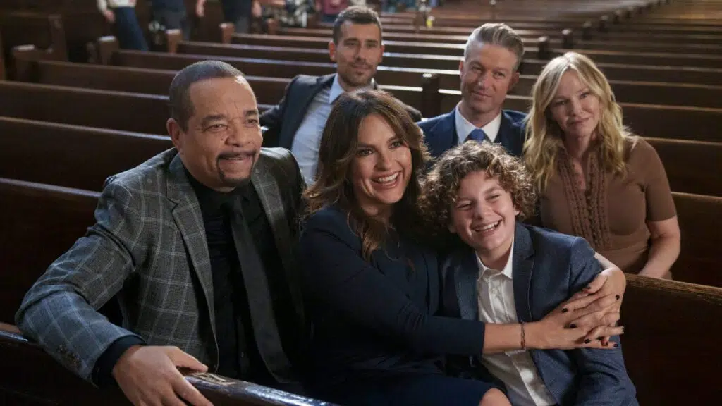 Ice T, Octavio Pisano, Mariska Hargitay, Ryan Buggle, Peter Scanavino, Kelli Giddish, Law & Order: SVU, Law & Order: Special Victim's Unit, SVU, L&O