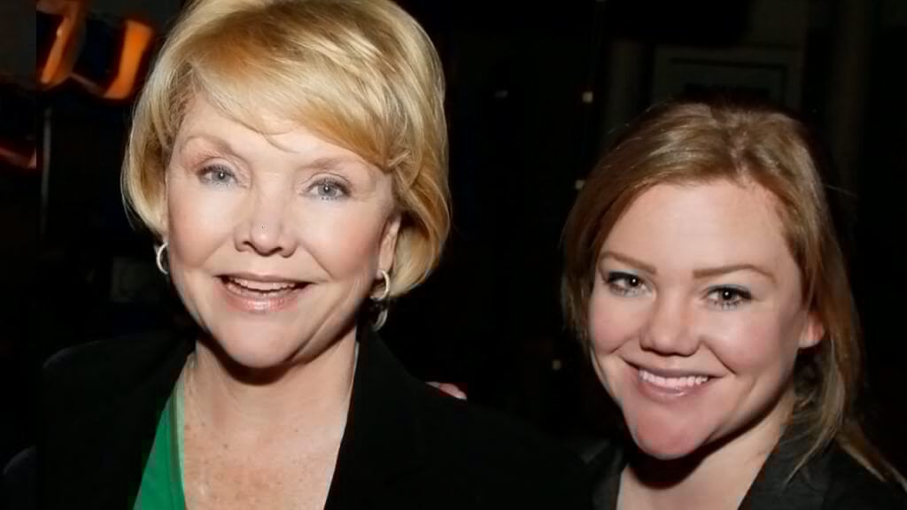 R.I.P. Amanda Elizabeth Davies — Daughter of ‘One Life to Live’ Actress Erika Slezak Dies at 42 Erika Slezak, Amanda Elizabeth Davies, Victoria “Viki” Lord Buchanan, Viki Buchanan, One Life to Lives, OLTL, #OLTL, #OneLifeToLive