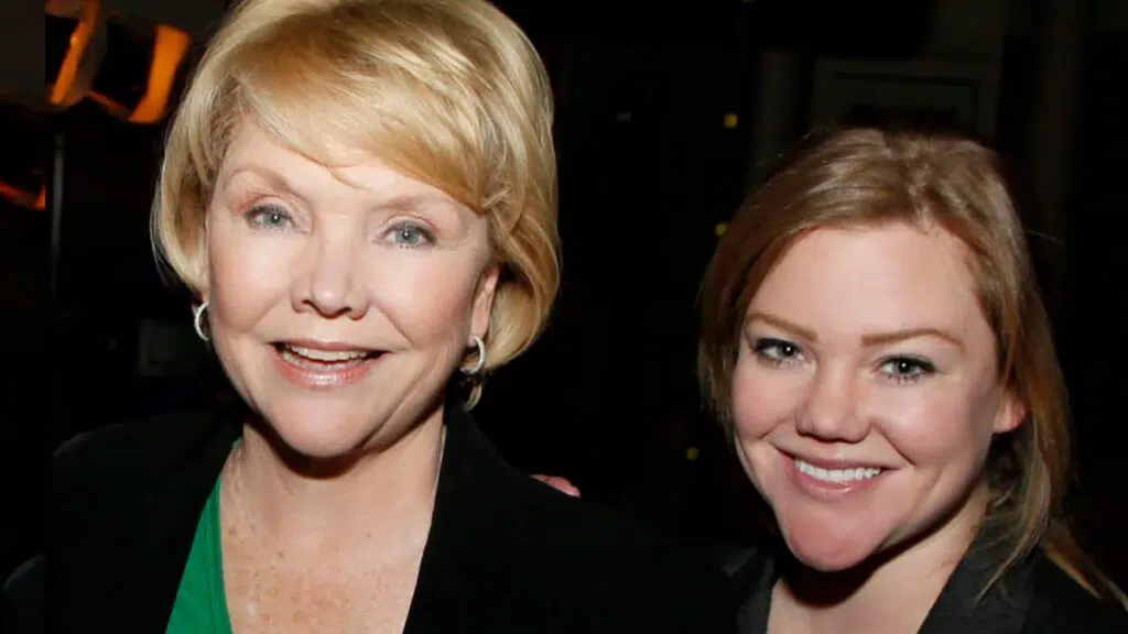 R.I.P. Amanda Elizabeth Davies — Daughter of ‘One Life to Live’ Actress Erika Slezak Dies at 42 Erika Slezak, Amanda Elizabeth Davies, Victoria “Viki” Lord Buchanan, Viki Buchanan, One Life to Lives, OLTL, #OLTL, #OneLifeToLive