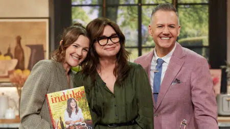 Valerie Bertinelli Joins ‘The Drew Barrymore Show’ As New Lifestyle Expert Drew Barrymore, The Drew Barrymore Show, Drew Barrymore Show, Drew's News, Valerie Bertinelli, Ross Matthews