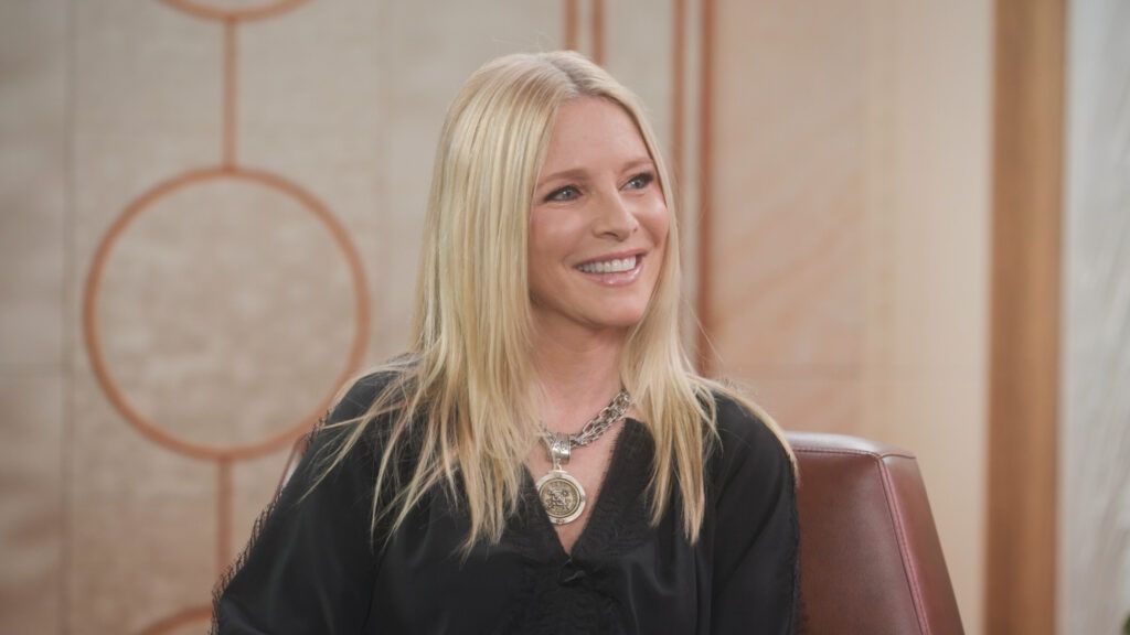 ‘The Young And The Restless’ Star Lauralee Bell Reveals Her Vulnerable Side On ‘Soapy’ Lauralee Bell, Soapy