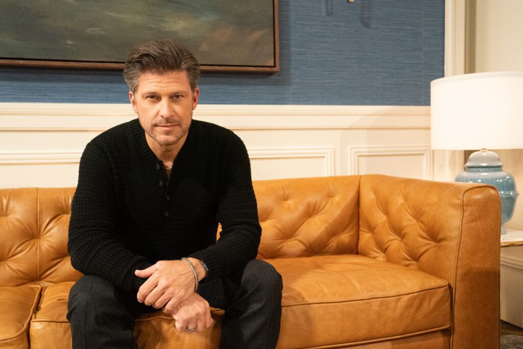 Greg Vaughan, Kial Rollins, Beyond the Gates